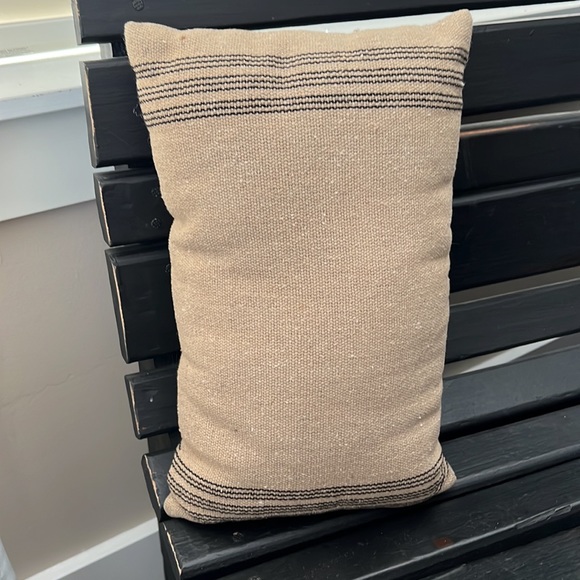 CLEARANCE 🍁Pillow “Love you more” - Picture 2 of 5